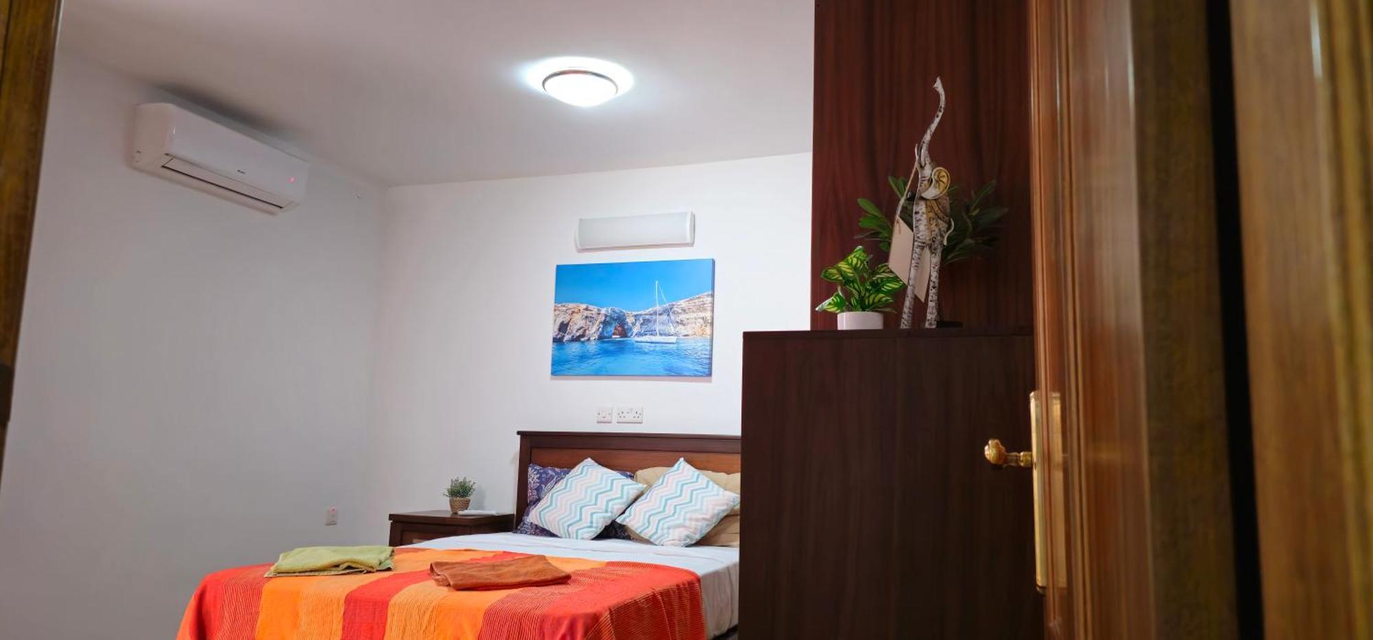 3 Floors Villa On Promenade 4 Bedrooms 3 Bathrooms Sliema Exterior foto