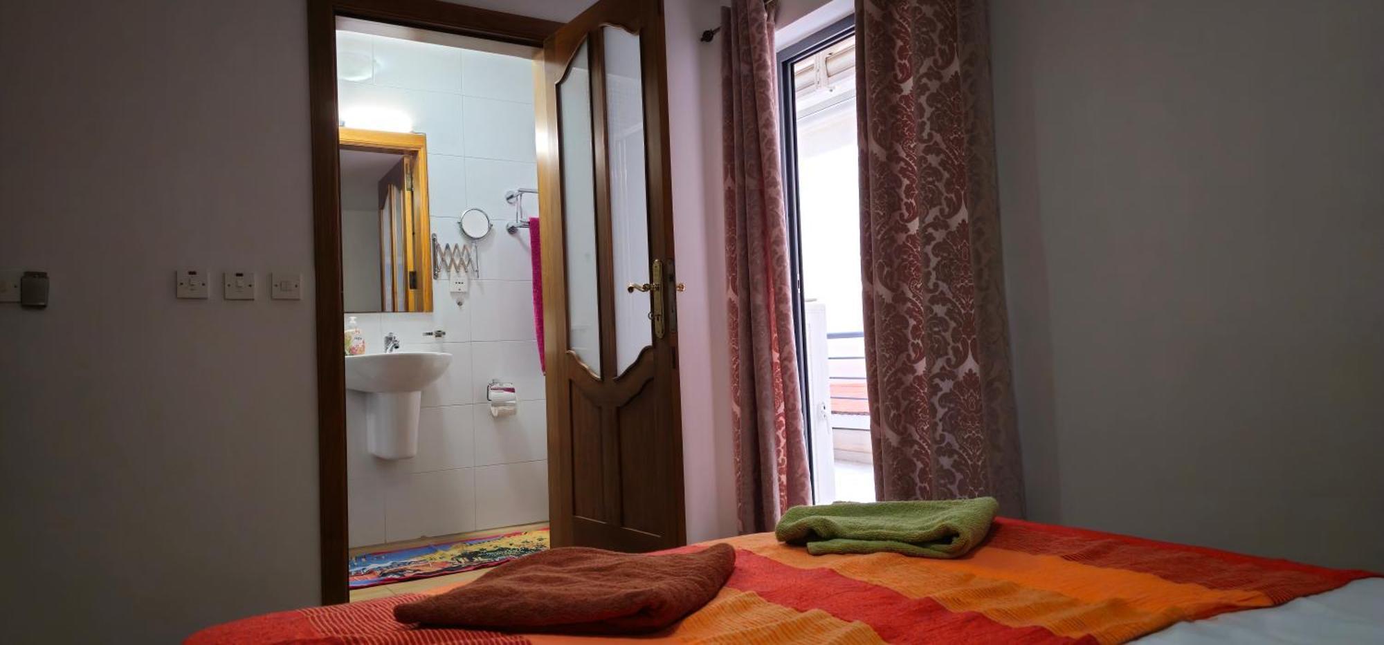 3 Floors Villa On Promenade 4 Bedrooms 3 Bathrooms Sliema Exterior foto