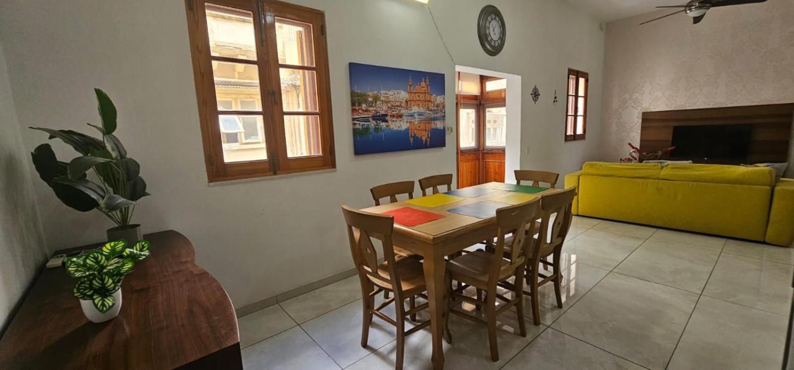 3 Floors Villa On Promenade 4 Bedrooms 3 Bathrooms Sliema Exterior foto