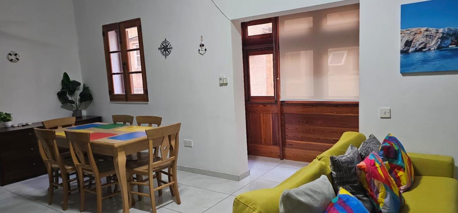 3 Floors Villa On Promenade 4 Bedrooms 3 Bathrooms Sliema Exterior foto